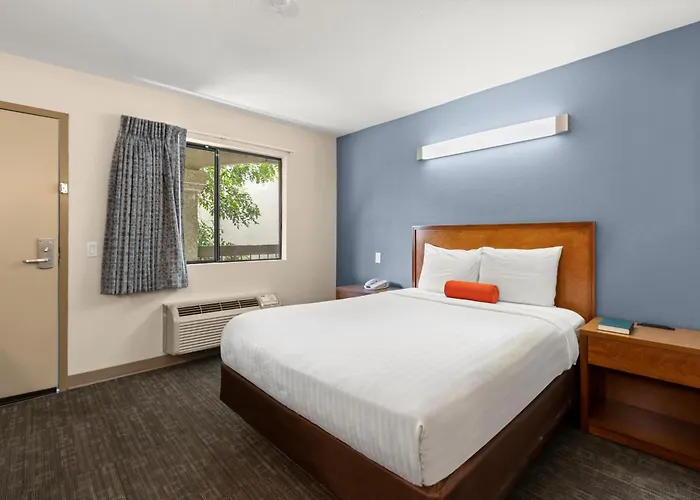 Good Nite Inn Fremont