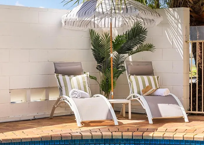 Cheap hotels Bayview Beach Holiday Apartments