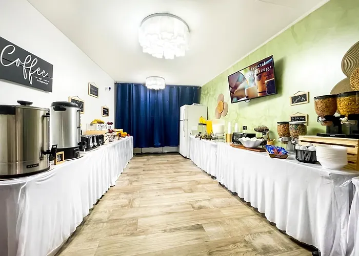 Family Hotel: Silver Spray Motel