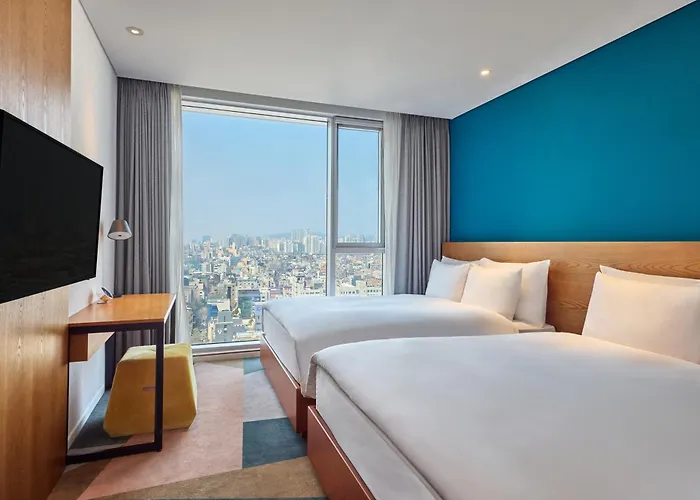Hotel with pool: L7 Hongdae By Lotte Hotels