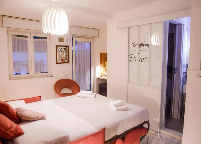  Domus Massimiliani Guesthouse