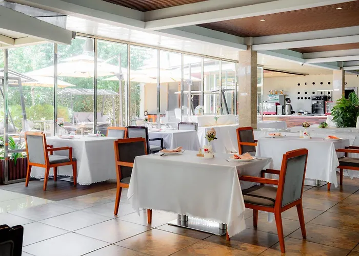 Swiss Lenana Mount Hotel