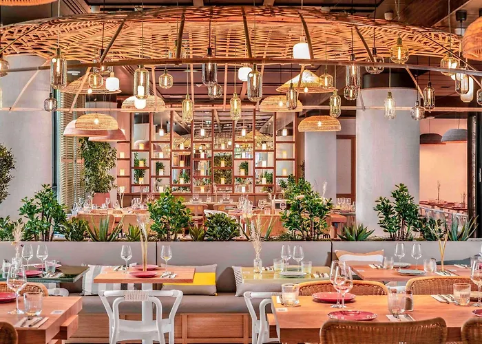 Hotel de 4 estrelas: Novotel Paris Porte Versailles