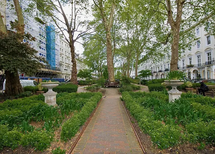  Hyde Park Court