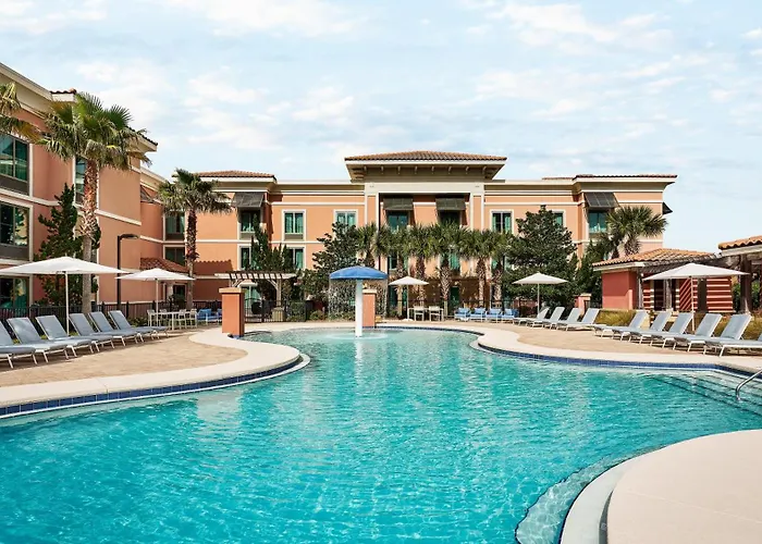 Hampton Inn & Suites