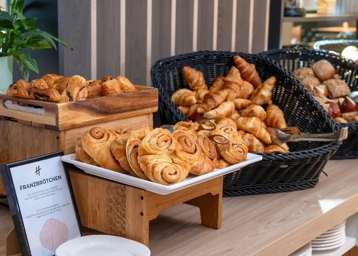 Holiday Inn - - Berliner Tor By Ihg
