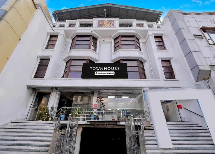 Golf hotels Townhouse Gandhi Medical College Bhopal Formerly Shagun