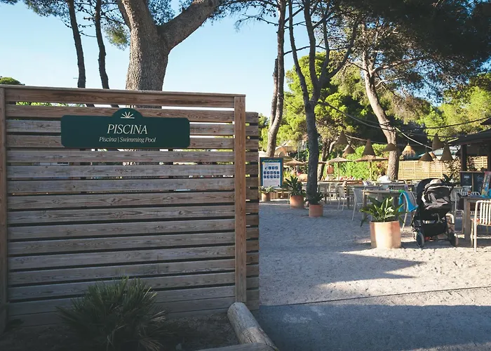Holacamp Sitges Garrofer