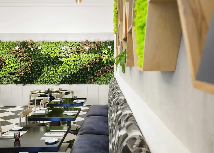 Ibis Deira Creekside