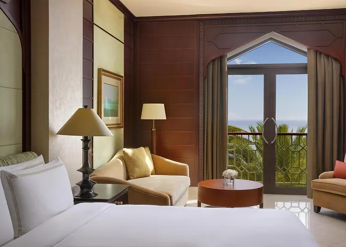 Al Husn Hotel Muscat