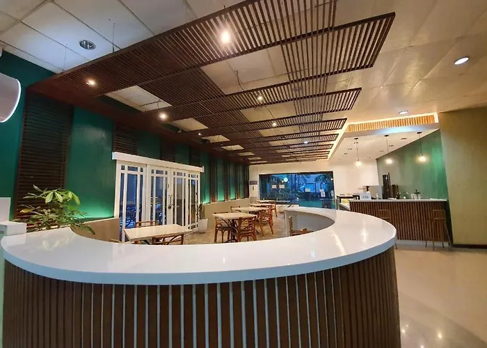 Holiday Spa Hotel
