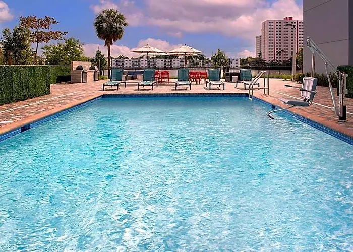Home2 Suites By Hilton Miami Airport South Blue Lagoon