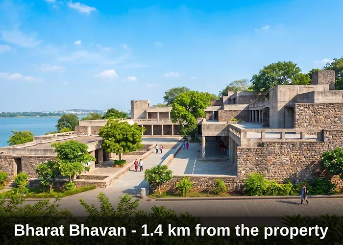 Golf hotels Townhouse Gandhi Medical College Bhopal Formerly Shagun