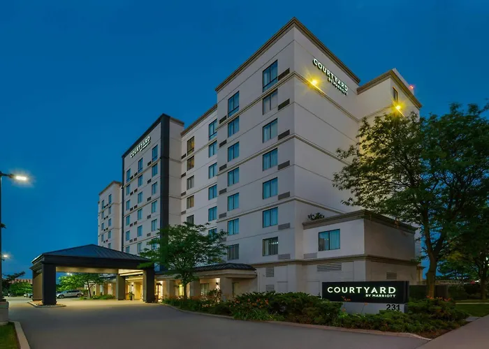 Courtyard By Marriott Toronto Airport