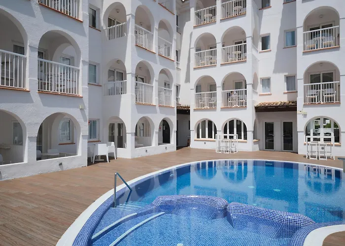 Bq Cala Ratjada (Adults Only)