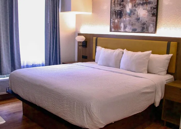 La Quinta Inn By Wyndham Capitol / Downtown