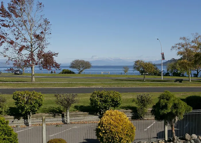Le Chalet Suisse Motel Taupo