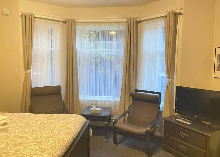 Douglas Guest House