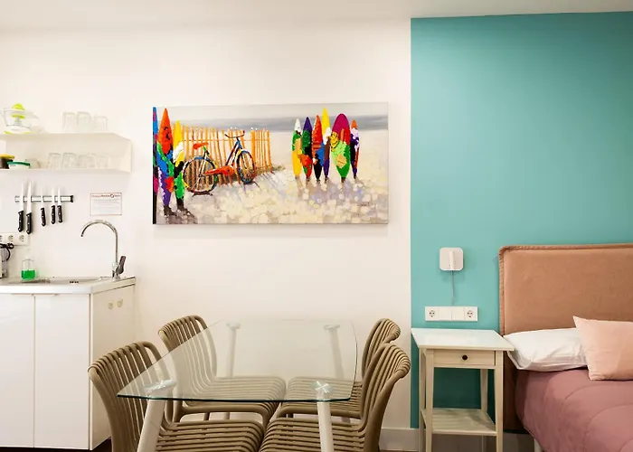 Moncloa Room Apartments
