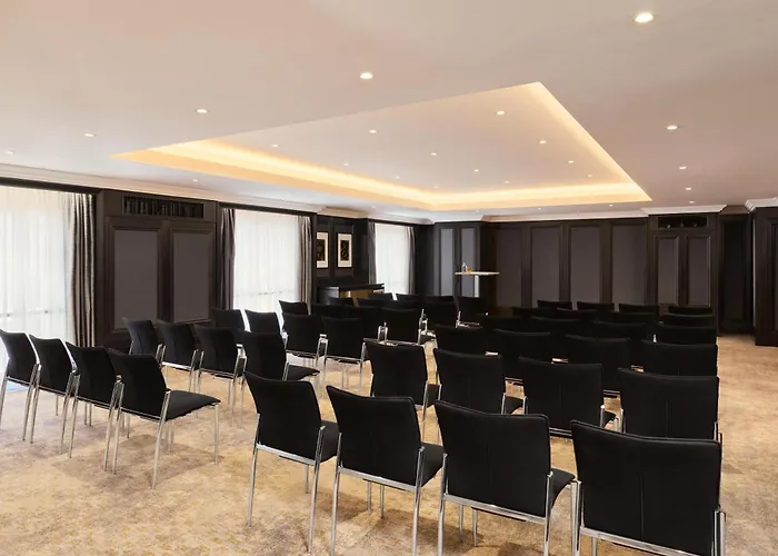 Hilton Vienna Plaza