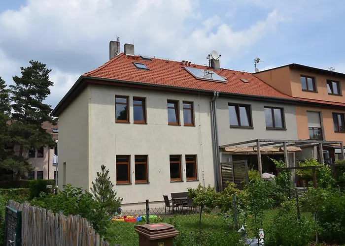Classical House In 6
