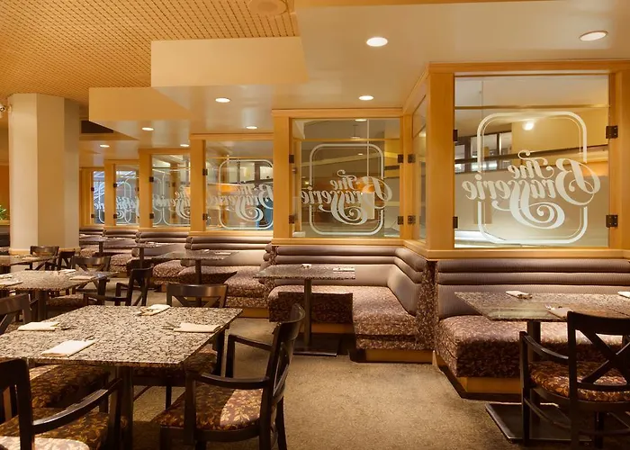 Coast Plaza Hotel And Suites