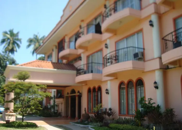 Chateau Del Mar