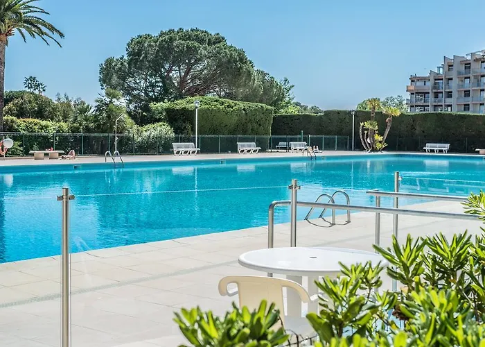 Appart Hotel Mandelieu