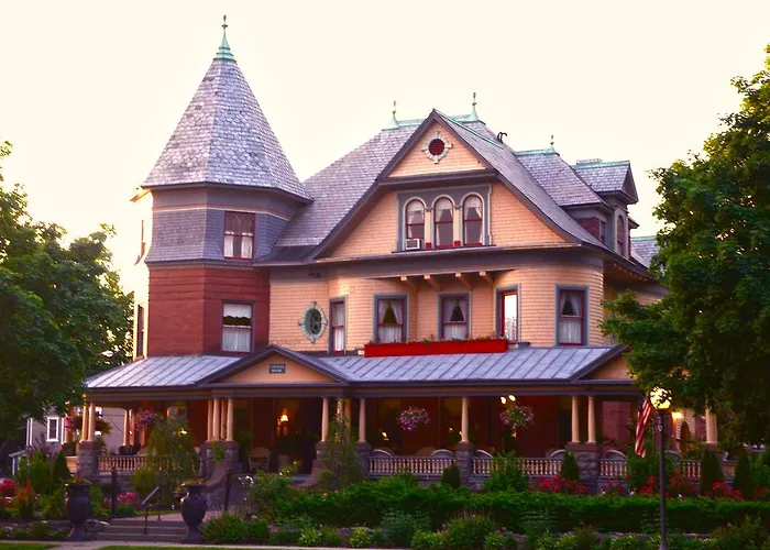Union Gables (Adults Only)