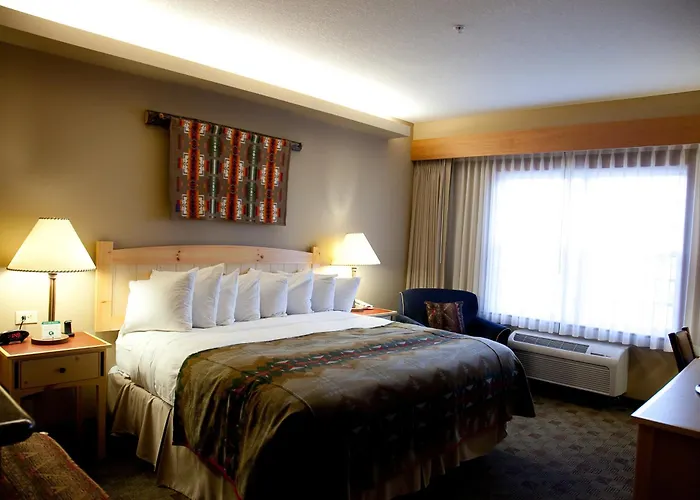 Luxury hotel only: Heathman Lodge