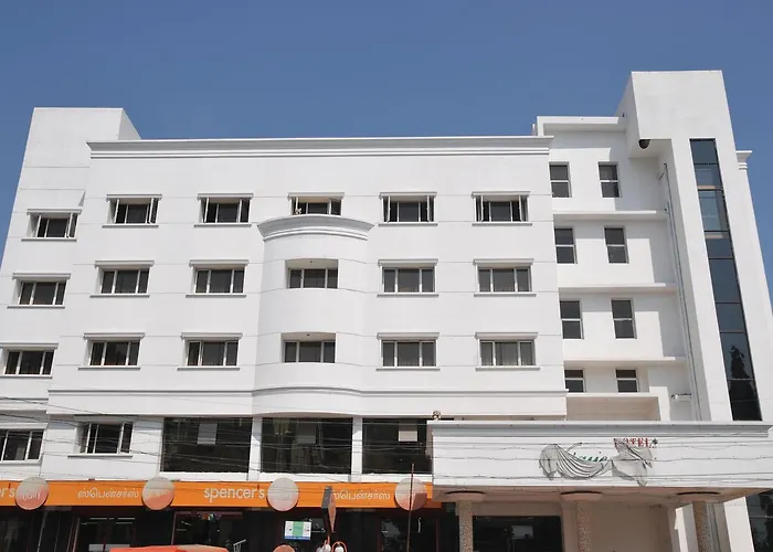 Cheap hotel: Hotel Vijayentra