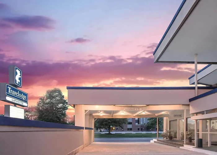 Travelodge By Wyndham Lafayette