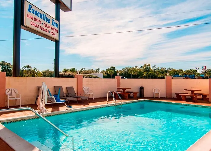 Motel: Executive Inn