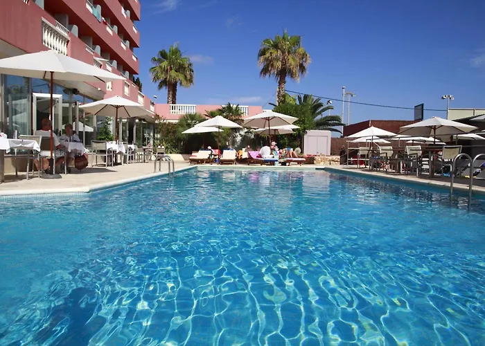  Fergus Paraiso Beach - Adults Only