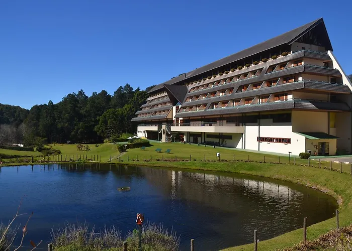 Hotel com tênis: Satélite - Campos do Jordão