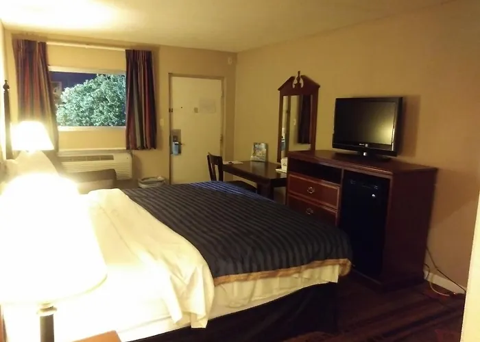 Boutique hotels Days Inn By Wyndham Hot Springs