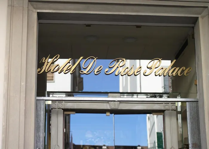  C-s De Rose Palace