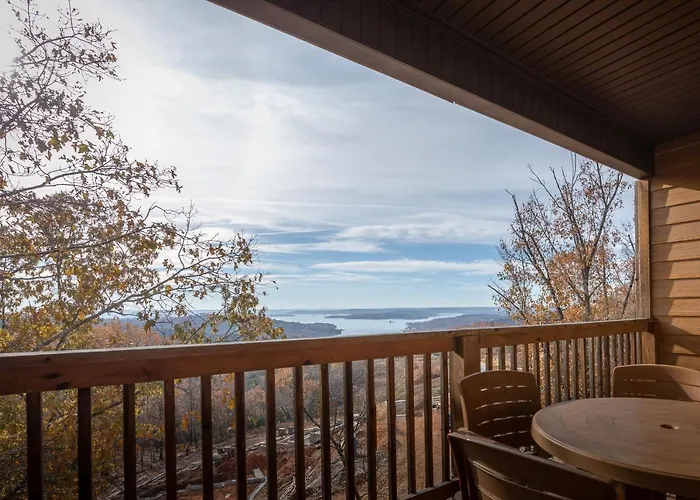 Lodges At Table Rock
