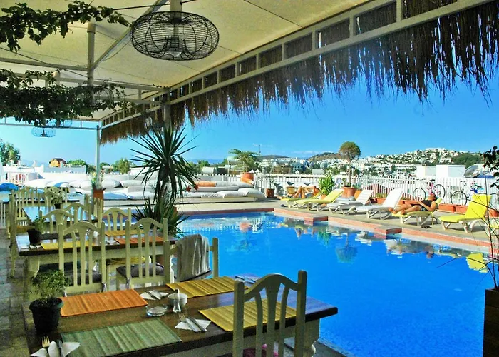 3 star hotels Sky Nova & Suites