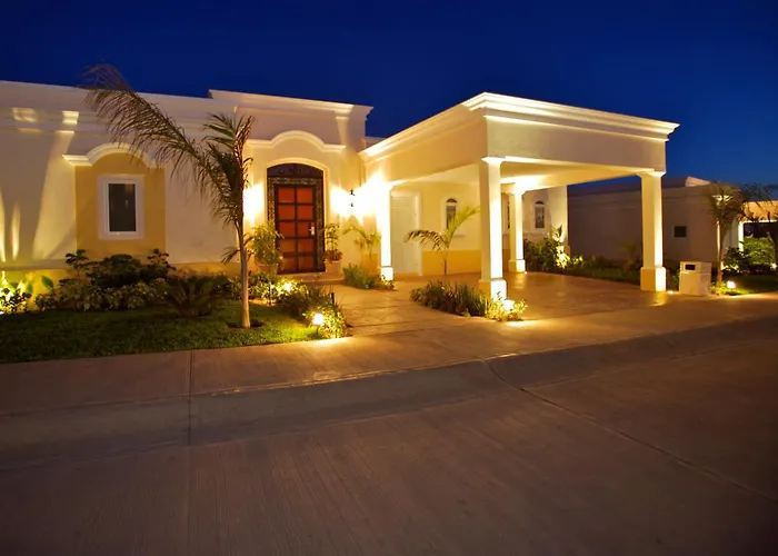 Pueblo Bonito Emerald Luxury Villas & Spa All Inclusive