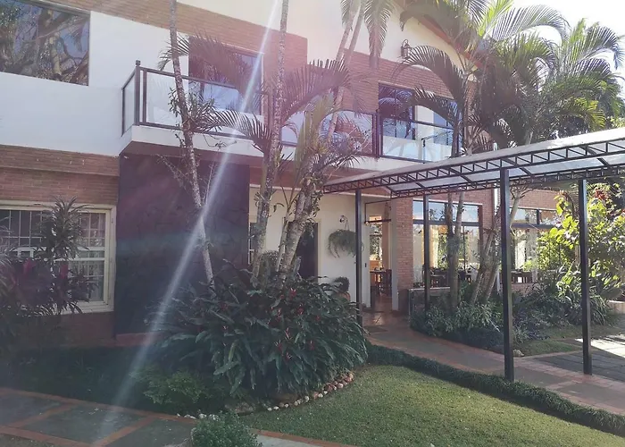 Las Orquideas Parque Hotel