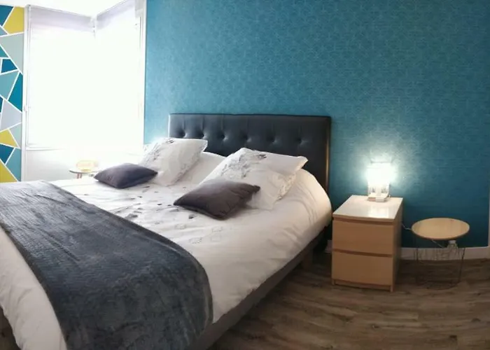 Les Clés du Bonheur by Beds4Wanderlust, 47m2 avec Terrasse privative&Parking-RER B TGV 10min-Orly 20min