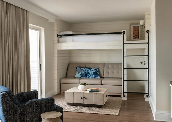 Pet Friendly hotel: Havana Cabana At Key West (Adults Only)
