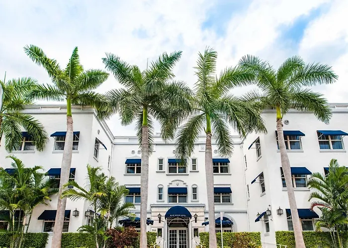 In Luxury hotels Blue Moon , Autograph Collection