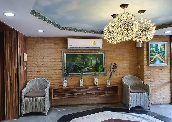 The Montana Lodge-Sathorn